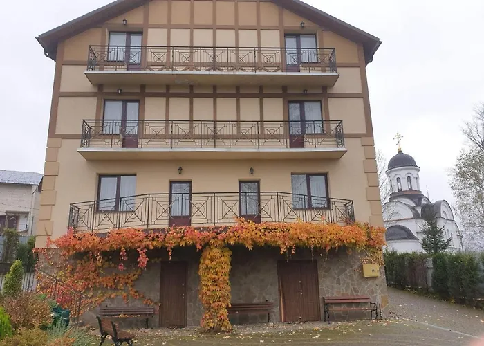 Villa Skhidnytsya Hotel *